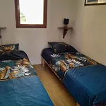 Joli Climatise Avec Piscine Et Du Grazel A 180m Gruissan