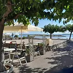 Joli Climatise Avec Piscine Et Du Grazel A 180m Apartmán *