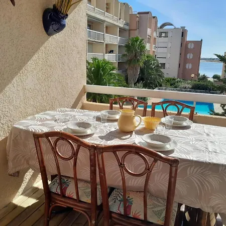 Joli Résidence Avec Piscine Et Du Grazel à 180m