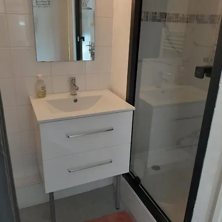 Appartamento Joli Résidence Avec Piscine Et Du Grazel à 180m
