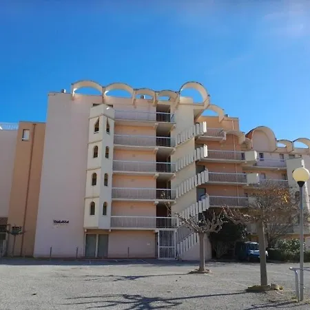 Joli Appartement Climatise Residence Avec Piscine Et Plage Du Grazel A 180M *
