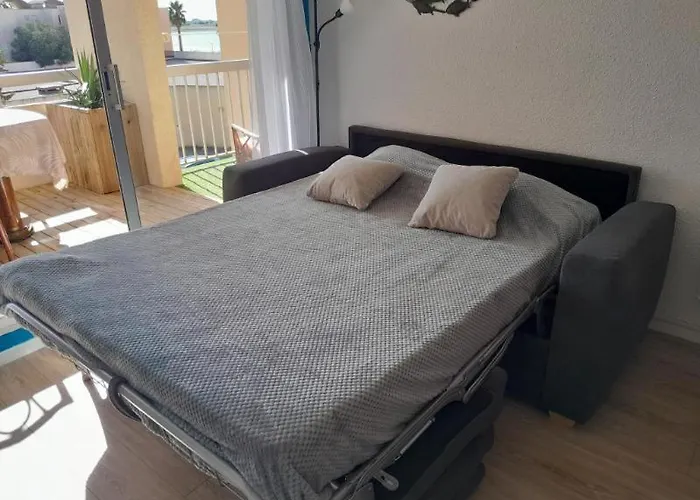 דירה Joli Appartement Climatise Residence Avec Piscine Et Plage Du Grazel A 180M *