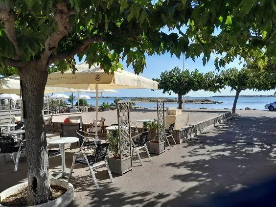 Joli Appartement Climatise Residence Avec Piscine Et Plage Du Grazel A 180M דירה *